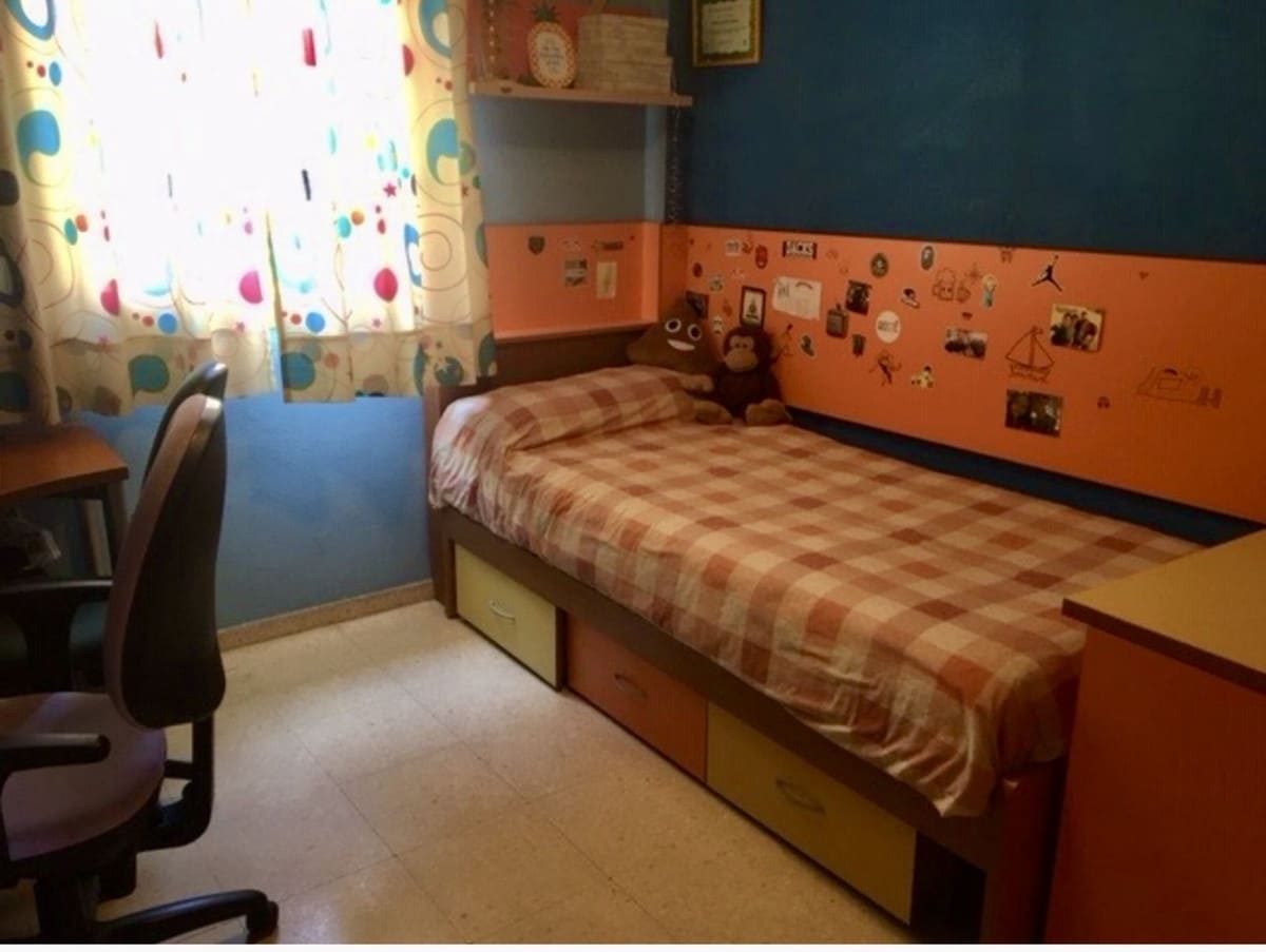 3 sypialnia Dom na sprzedaż w Miasto Malaga z garażem - 456 000 € (Ref: 9479688)