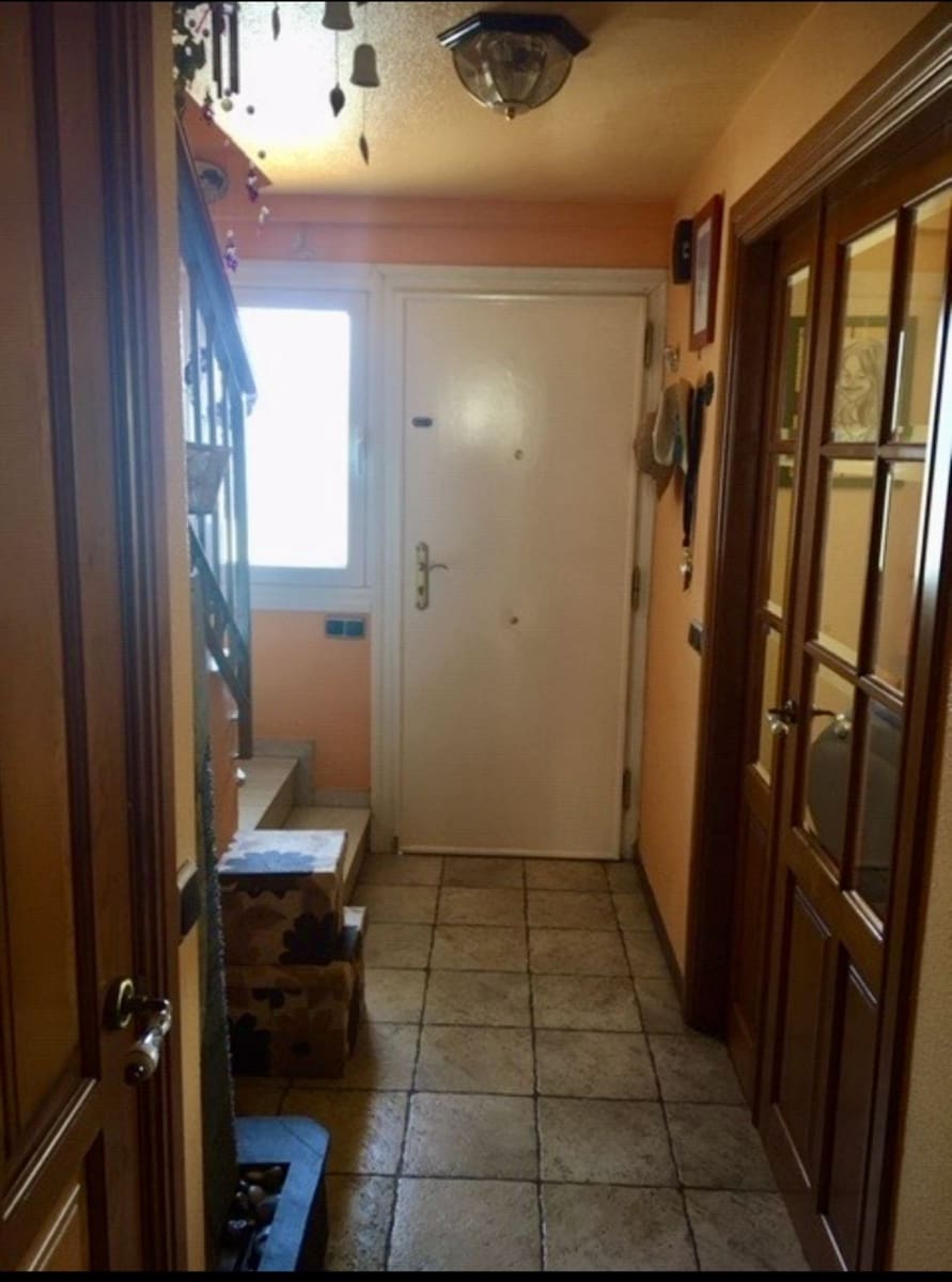 3 sypialnia Dom na sprzedaż w Miasto Malaga z garażem - 456 000 € (Ref: 9479688)