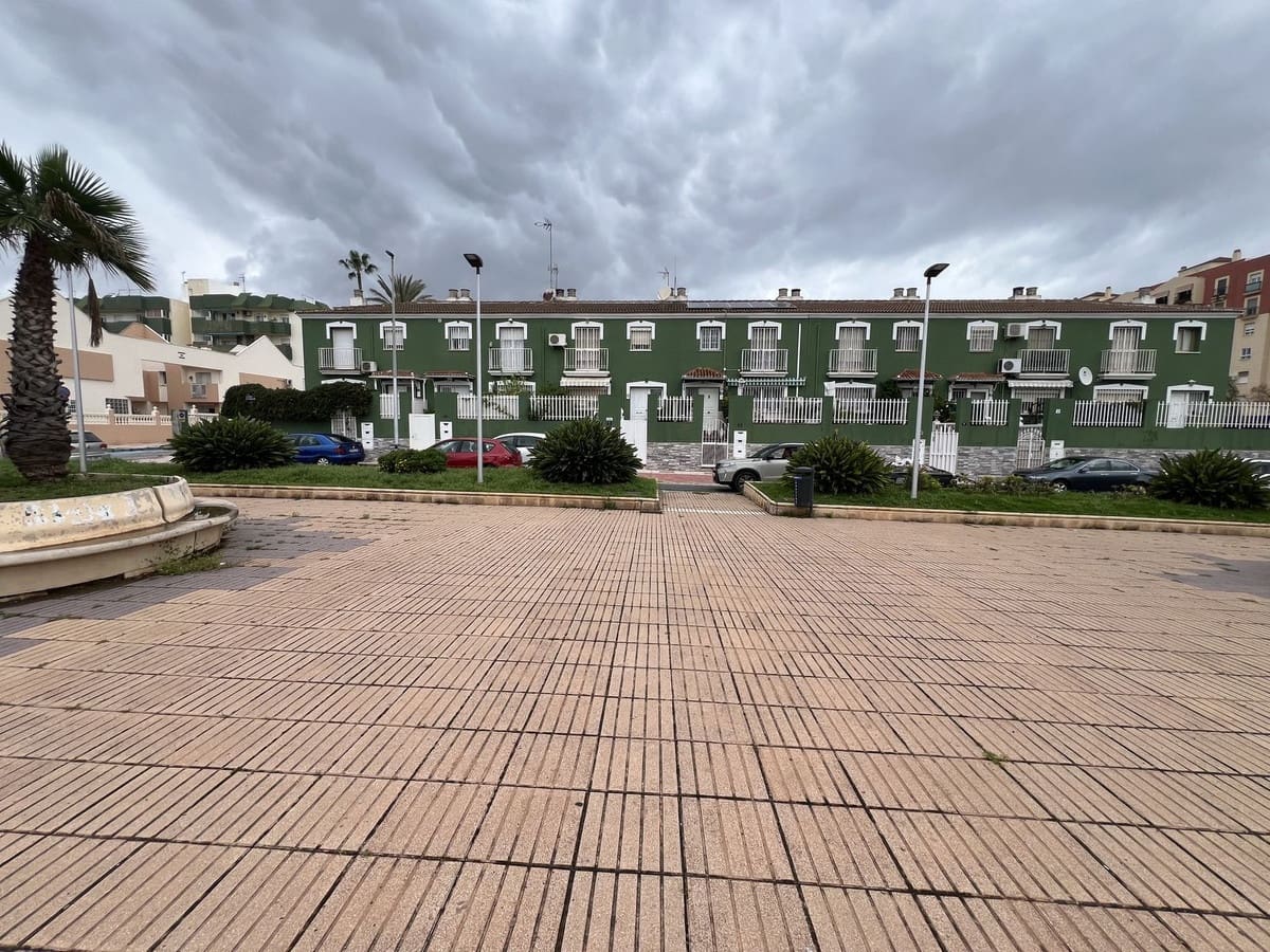 3 sypialnia Dom na sprzedaż w Miasto Malaga z garażem - 456 000 € (Ref: 9479688)