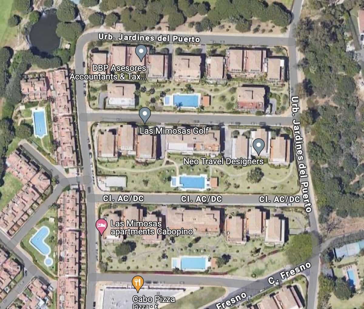 3 bedroom Apartment for sale in Cabopino with pool - € 458,000 (Ref: 9479691)