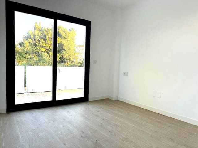 2 bedroom Apartment for sale in Centro, Estepona with pool - € 459,000 (Ref: 9479692)