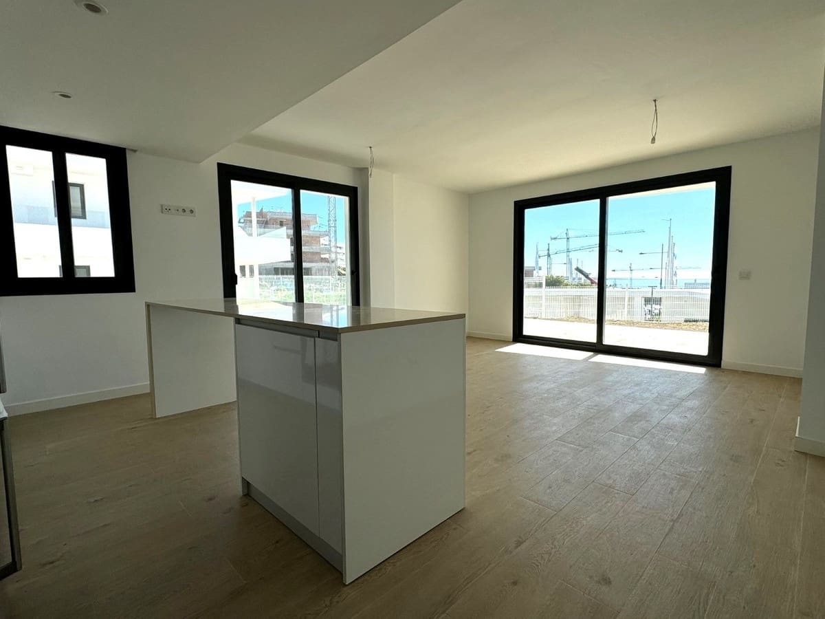 2 bedroom Apartment for sale in Estepona with pool - € 459,000 (Ref: 9479692)