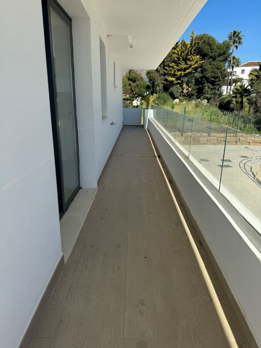 2 bedroom Apartment for sale in Estepona with pool - € 459,000 (Ref: 9479692)