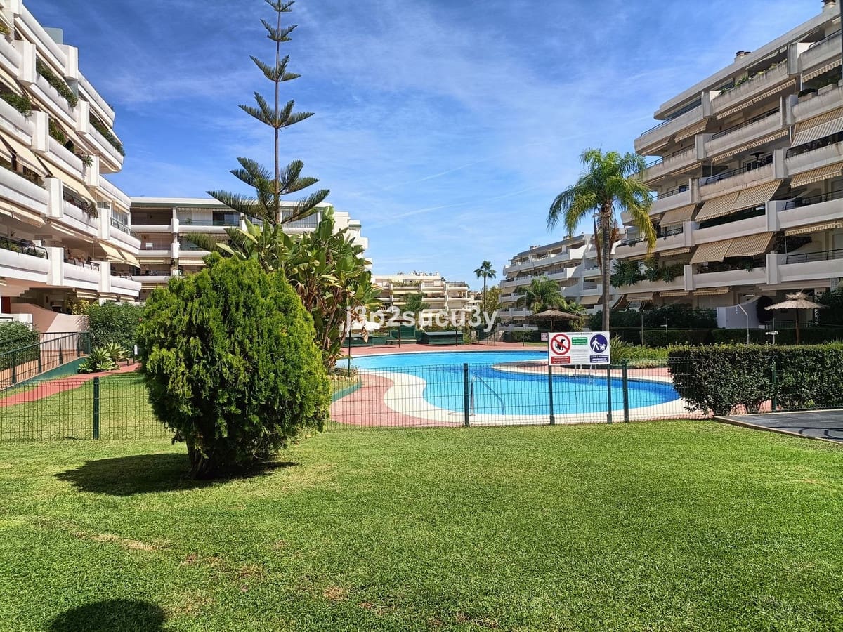 3 bedroom Apartment for sale in Guadalmina with pool - € 460,000 (Ref: 9479698)
