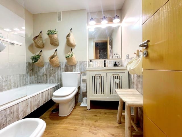 Pareado de 3 habitaciones en Puerto de la Torre, Málaga ciudad en venta - 465.000 € (Ref: 9479704)