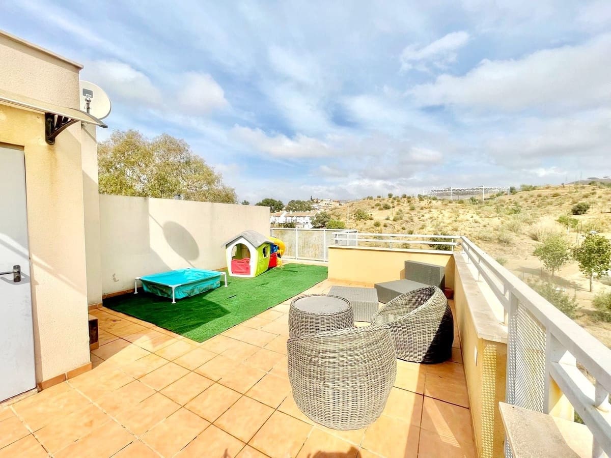 Pareado de 3 habitaciones en Puerto de la Torre en venta - 465.000 € (Ref: 9479704)