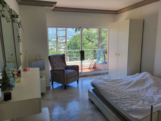 2 soverom Leilighet til salgs i La Dama de Noche - La Alzambra, Marbella - € 468 000 (Ref: 9479707)