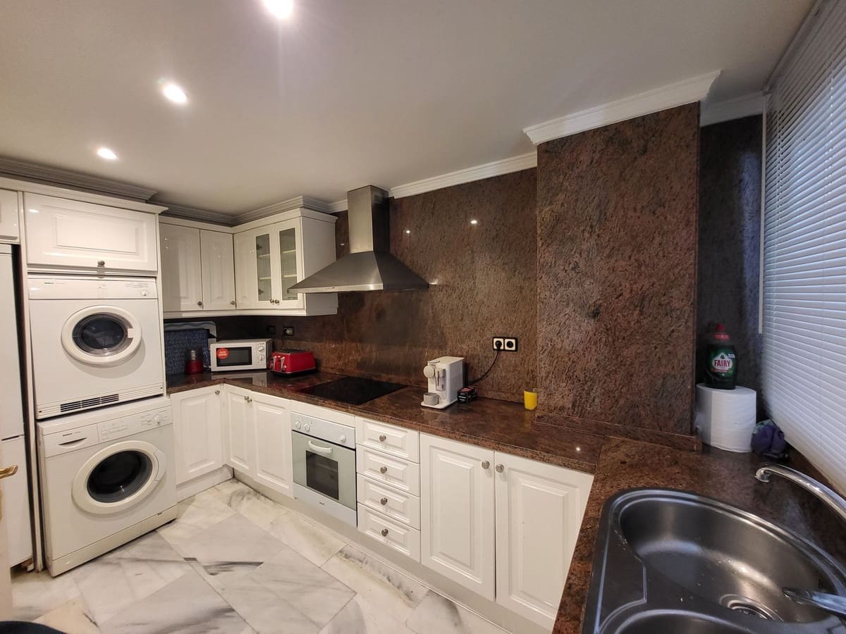 2 soverom Leilighet til salgs i Nueva Andalucia - € 468 000 (Ref: 9479707)