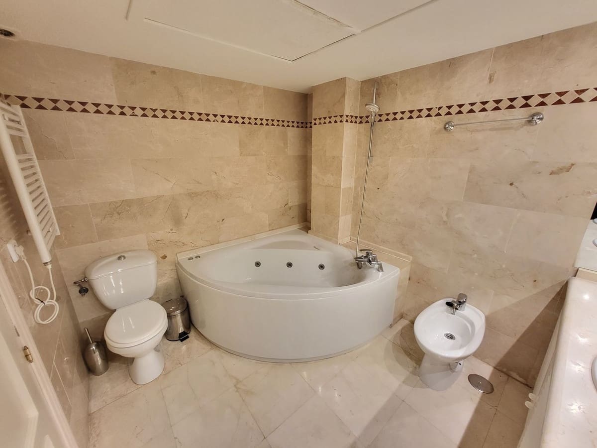 2 soverom Leilighet til salgs i Nueva Andalucia - € 468 000 (Ref: 9479707)