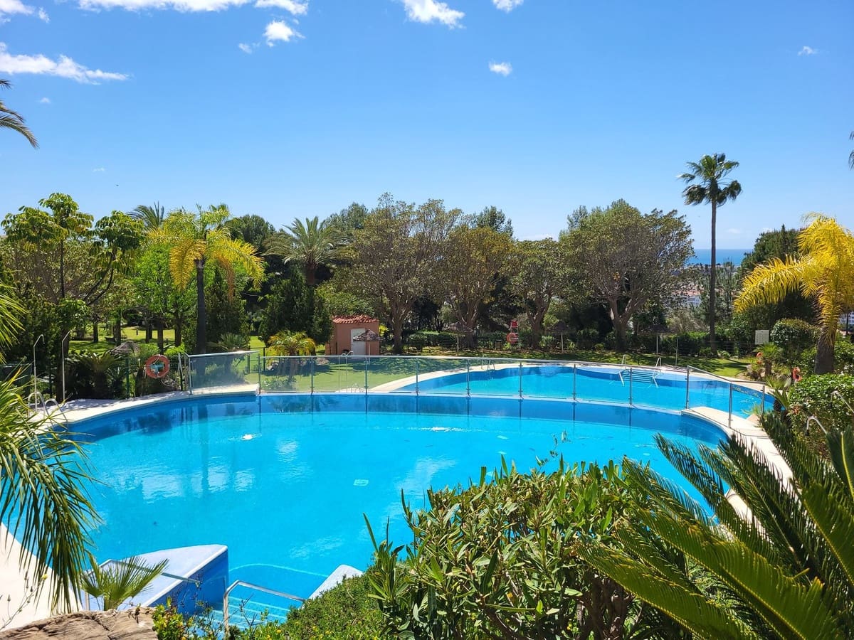 2 soverom Leilighet til salgs i Nueva Andalucia - € 468 000 (Ref: 9479707)