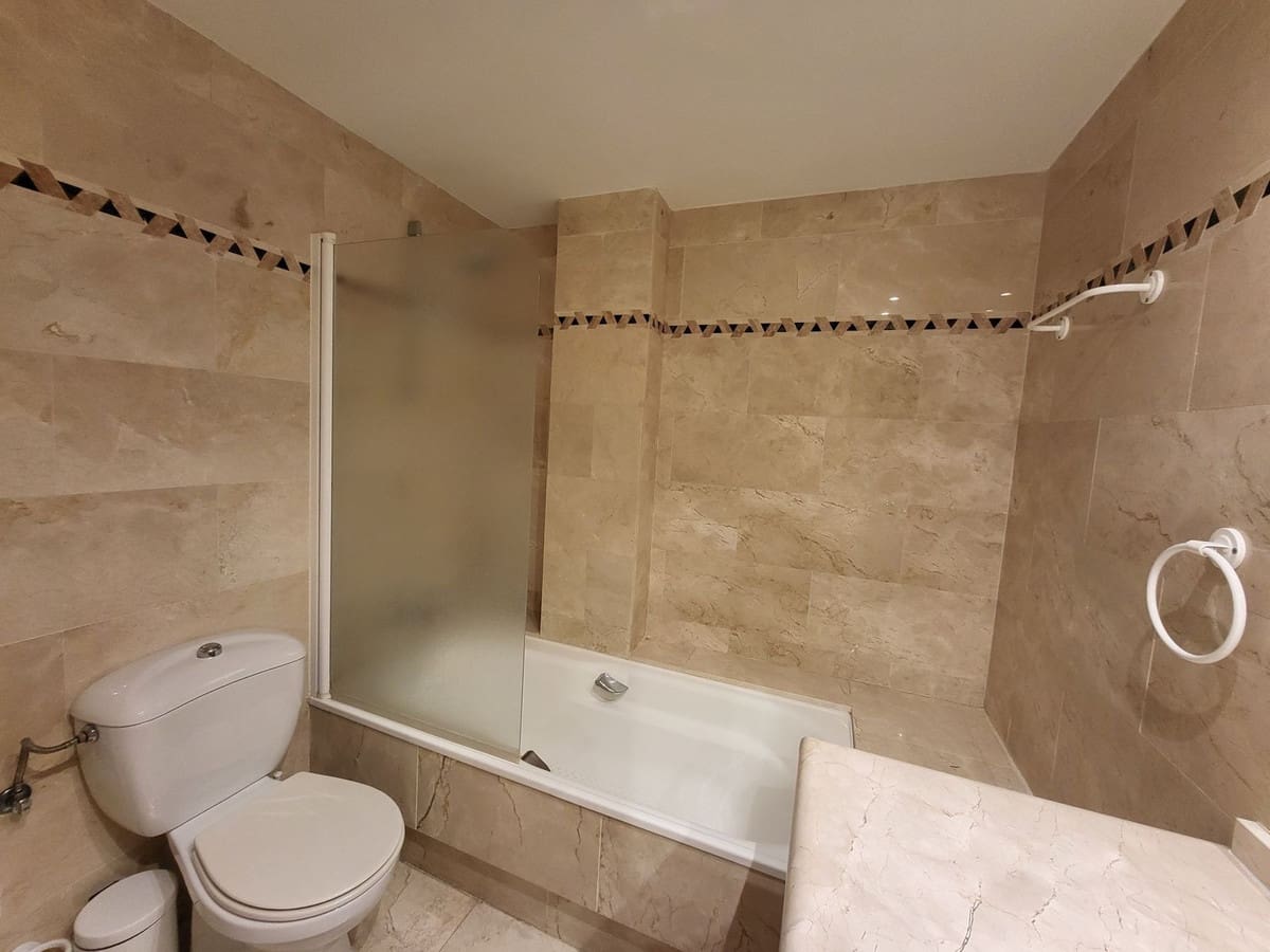 2 soverom Leilighet til salgs i Nueva Andalucia - € 468 000 (Ref: 9479707)