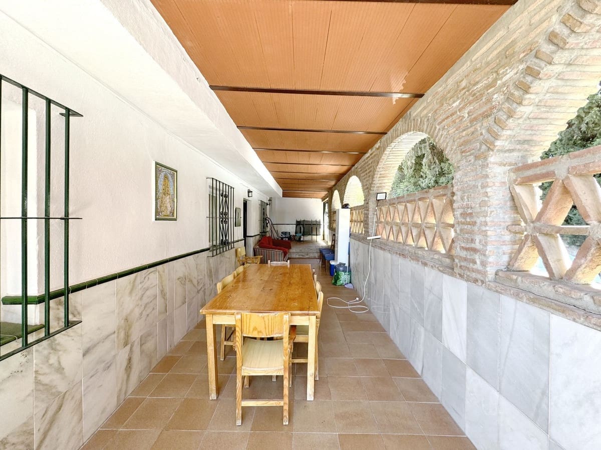 2 slaapkamer Finca/Landhuis te koop in Marbella met zwembad garage - € 469.000 (Ref: 9479710)