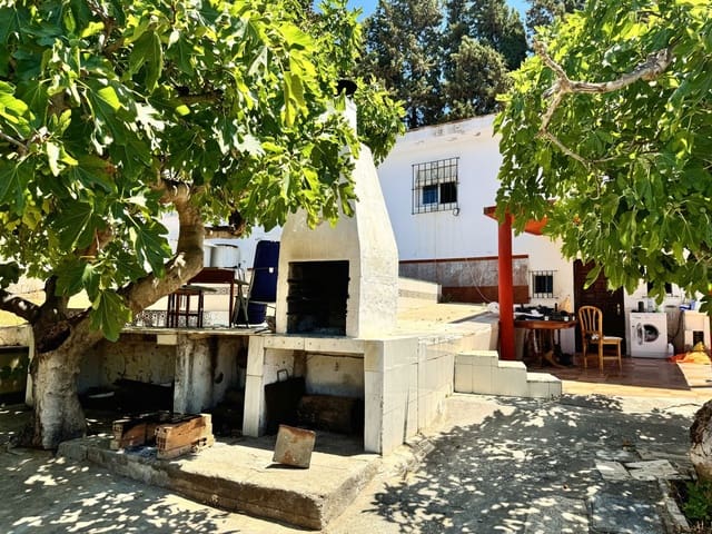 2 slaapkamer Finca/Landhuis te koop in Marbella met zwembad garage - € 469.000 (Ref: 9479710)