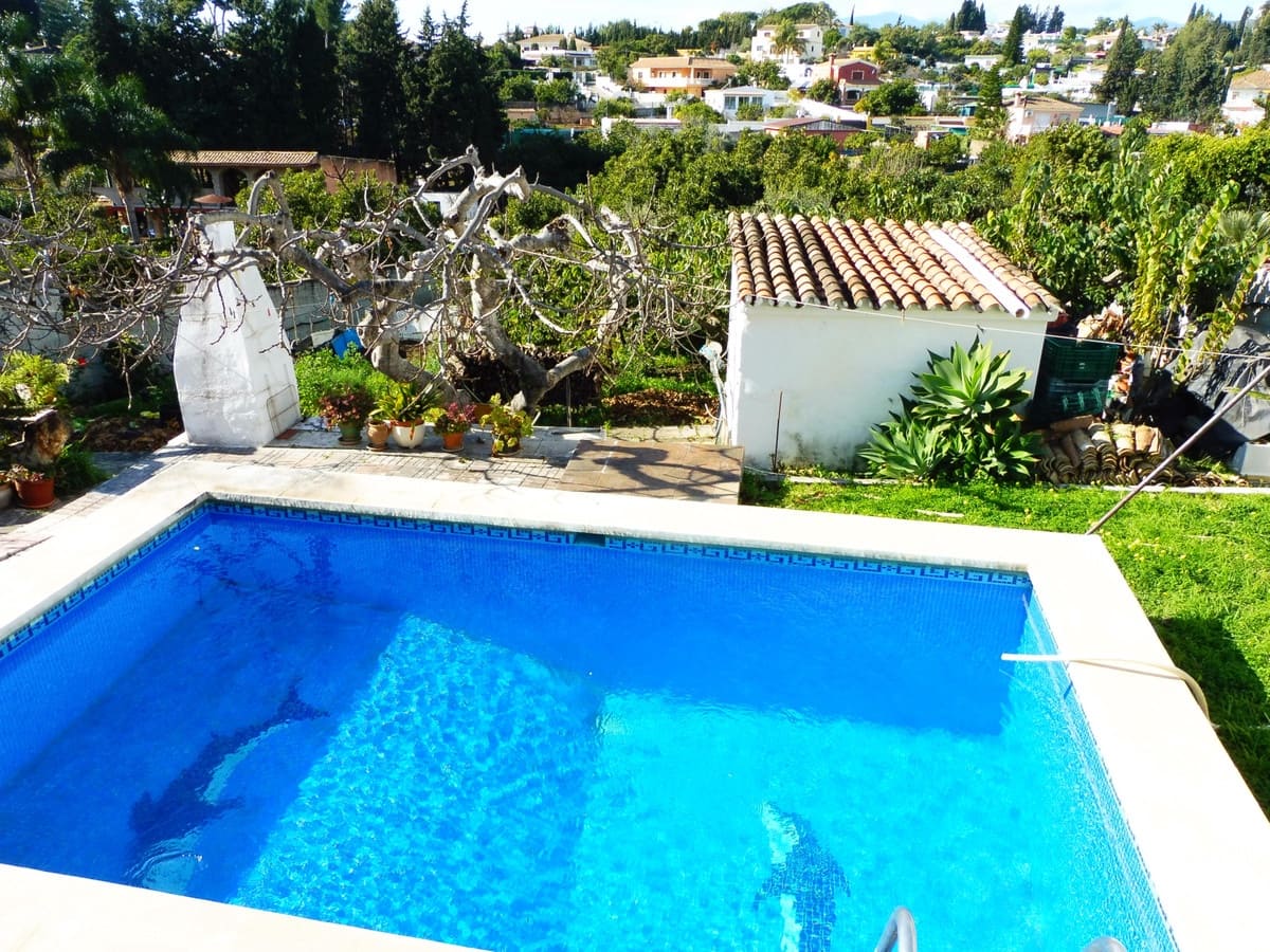 2 slaapkamer Finca/Landhuis te koop in Marbella met zwembad garage - € 469.000 (Ref: 9479710)
