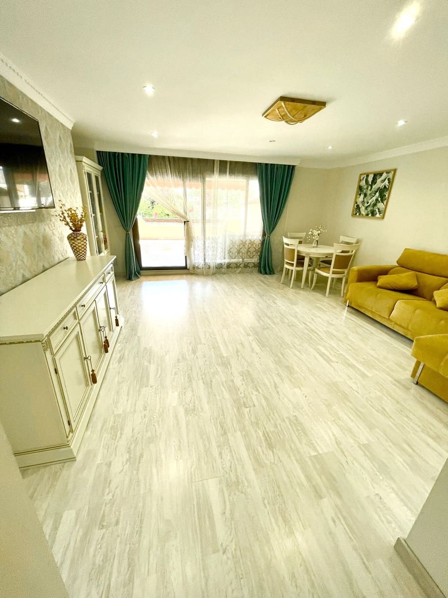 2 bedroom Apartment for sale in Benahavis with pool garage - € 470,000 (Ref: 9479711)