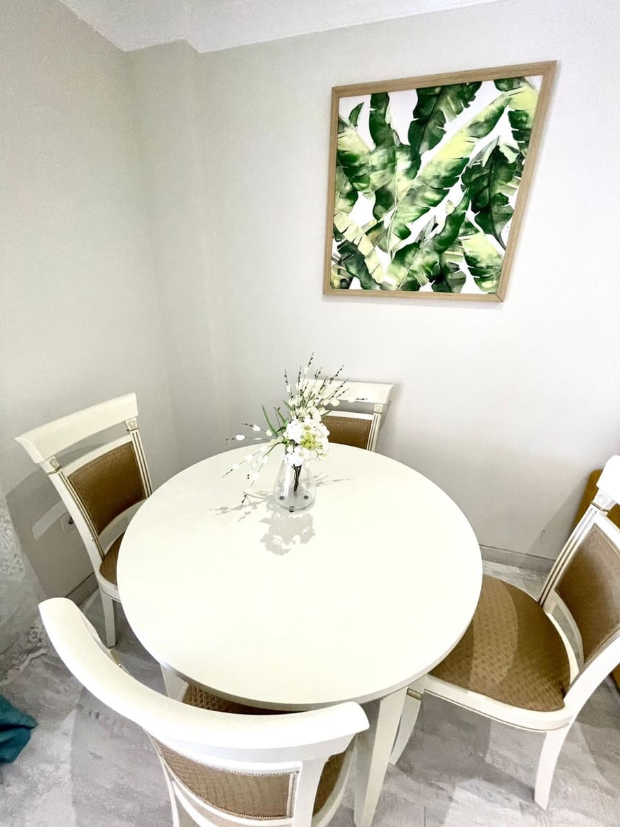 2 bedroom Apartment for sale in Benahavis with pool garage - € 470,000 (Ref: 9479711)