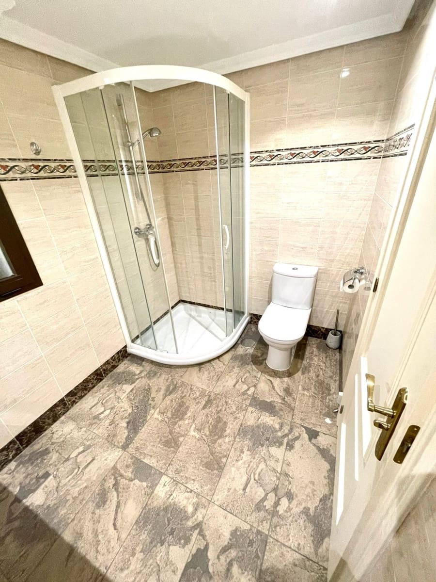 2 bedroom Apartment for sale in Benahavis with pool garage - € 470,000 (Ref: 9479711)