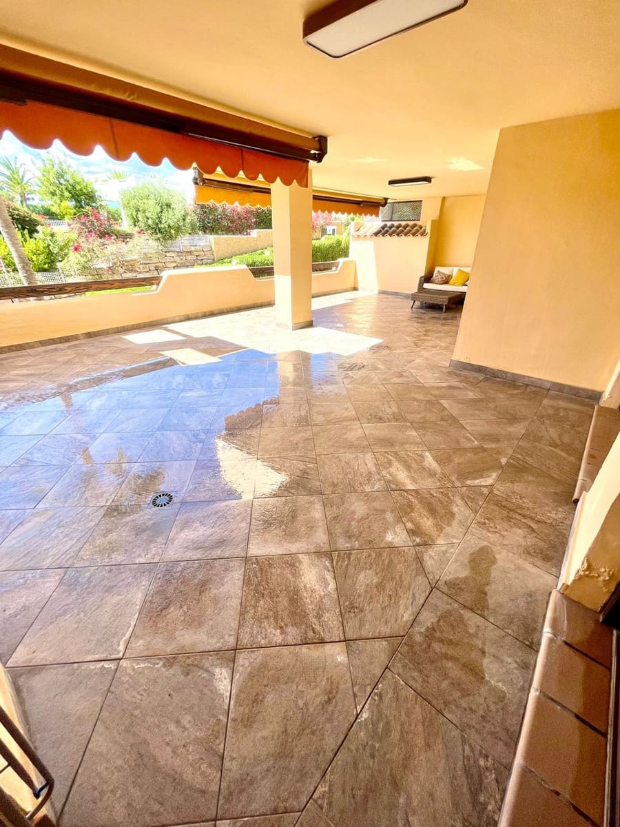 2 bedroom Apartment for sale in Benahavis with pool garage - € 470,000 (Ref: 9479711)