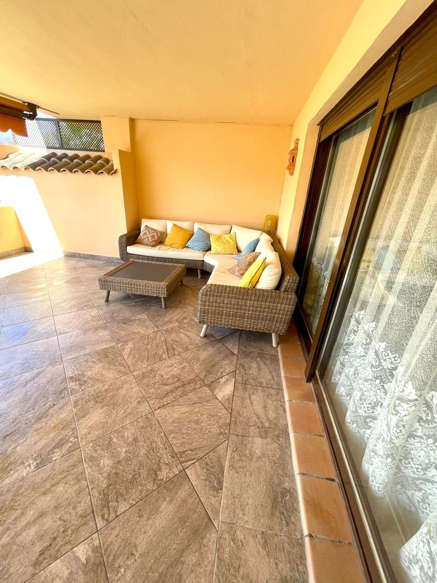 2 bedroom Apartment for sale in Benahavis with pool garage - € 470,000 (Ref: 9479711)