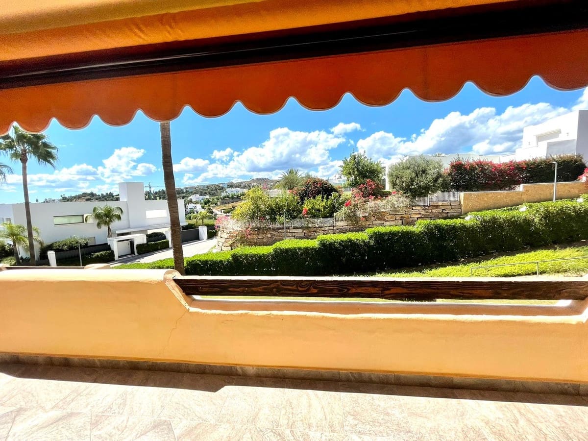 2 bedroom Apartment for sale in Benahavis with pool garage - € 470,000 (Ref: 9479711)