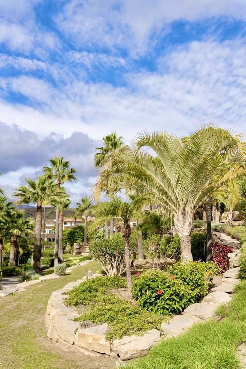 2 soveværelse Lejlighed til salg i Los Flamingos med swimmingpool - € 470.000 (Ref: 9479712)