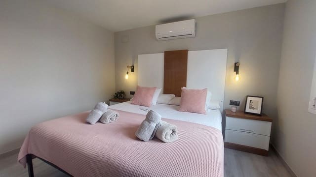 Apartamento de 2 habitaciones en Centro ciudad, Fuengirola en venta con piscina - 475.000 € (Ref: 9479717)