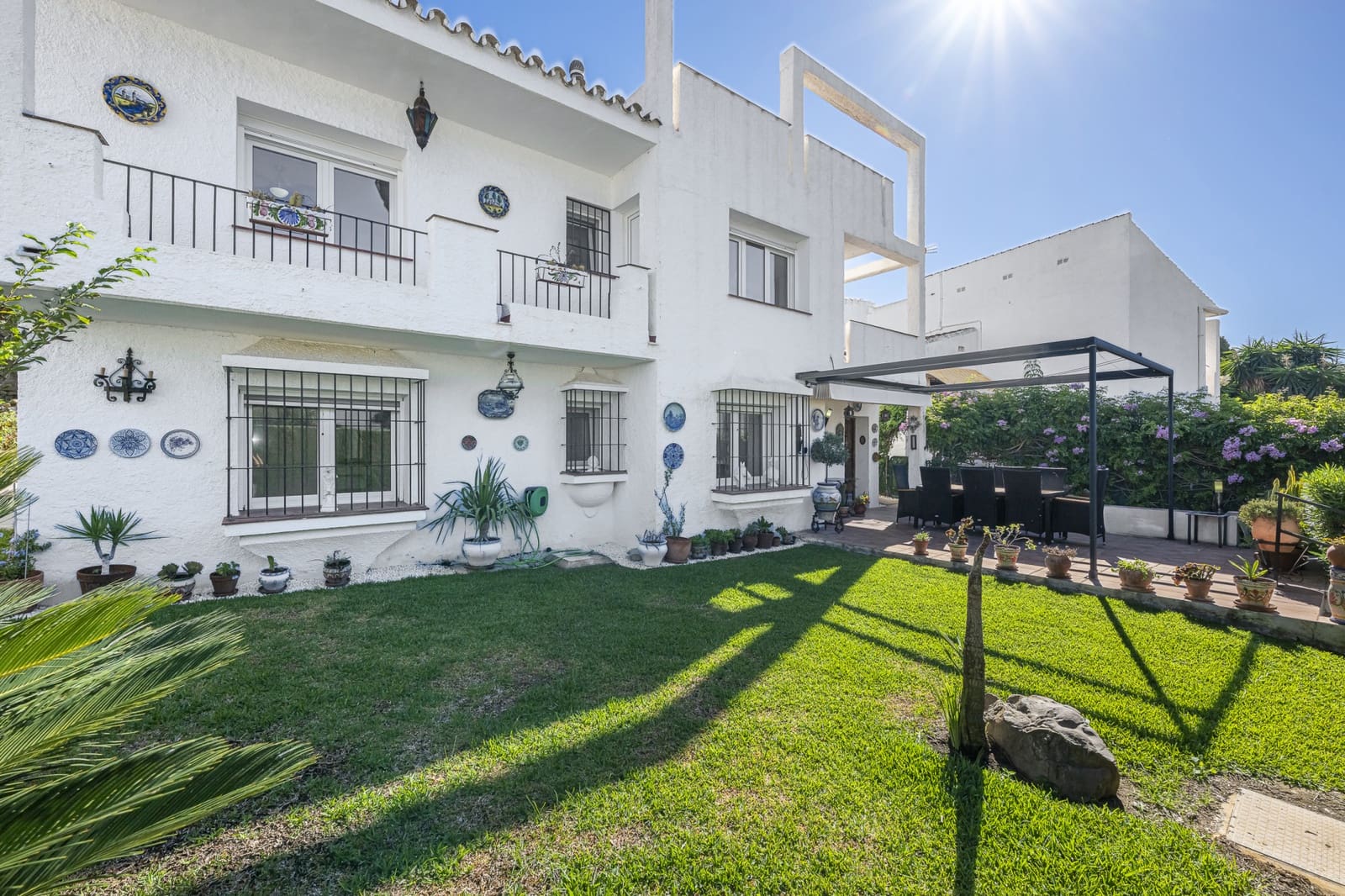 3 soveværelse Villa til salg i Manilva med swimmingpool - € 475.000 (Ref: 9479720)