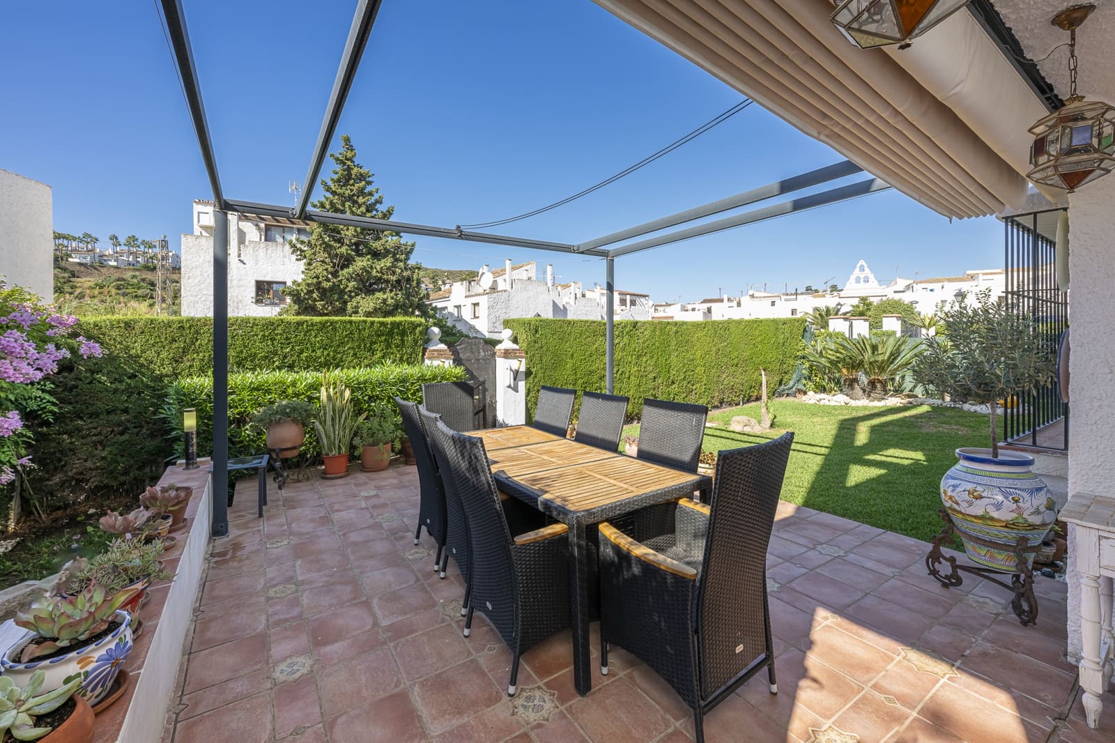 3 soveværelse Villa til salg i Manilva med swimmingpool - € 475.000 (Ref: 9479720)