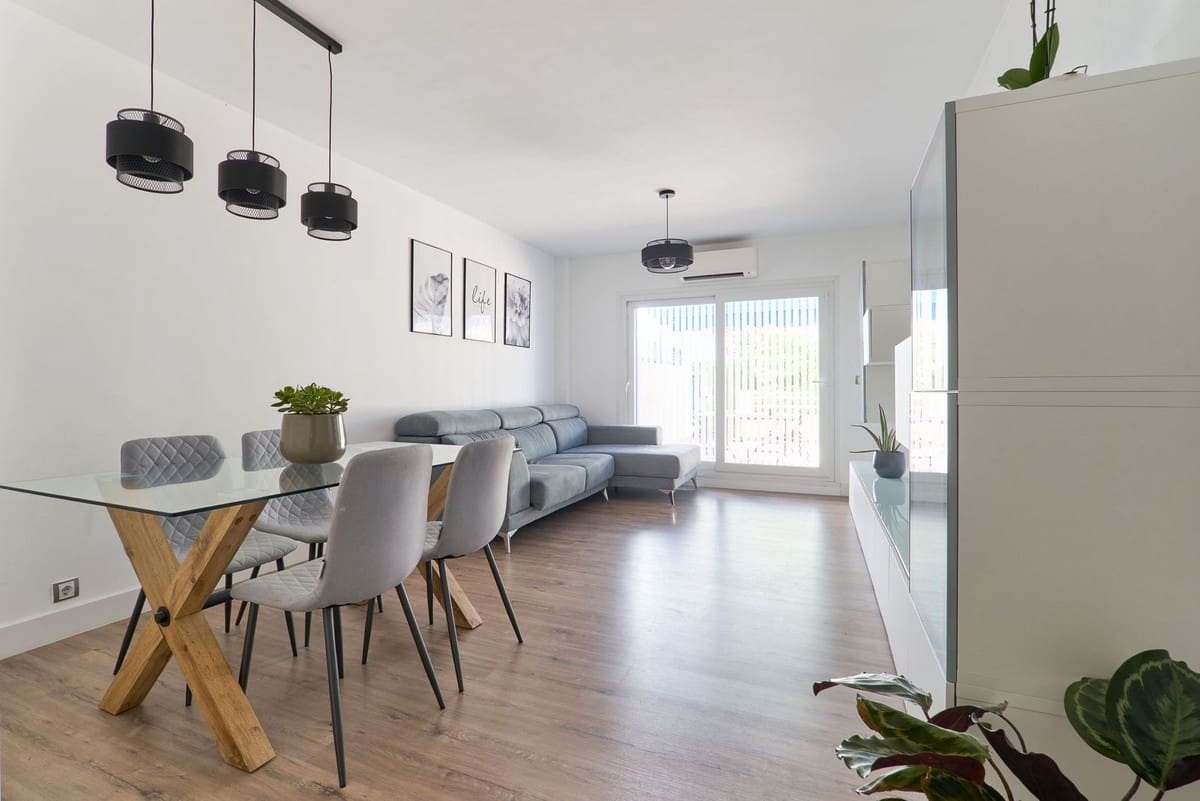 3 bedroom Apartment for sale in San Luis de Sabinillas with pool garage - € 479,000 (Ref: 9479727)