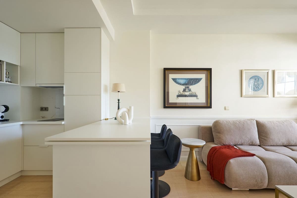 1 bedroom Apartment for sale in Golden Mile with pool - € 479,000 (Ref: 9479729)