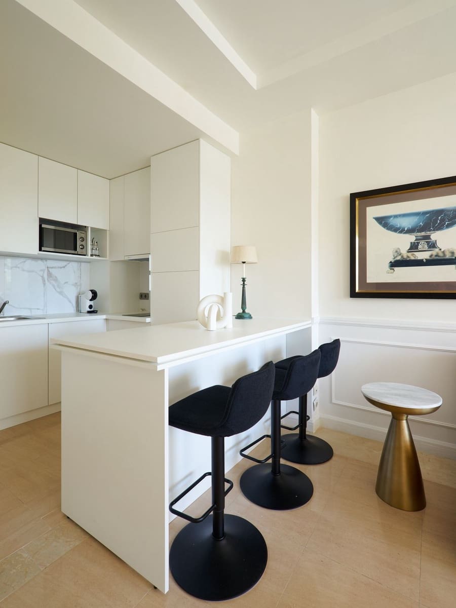 1 bedroom Apartment for sale in Golden Mile with pool - € 479,000 (Ref: 9479729)