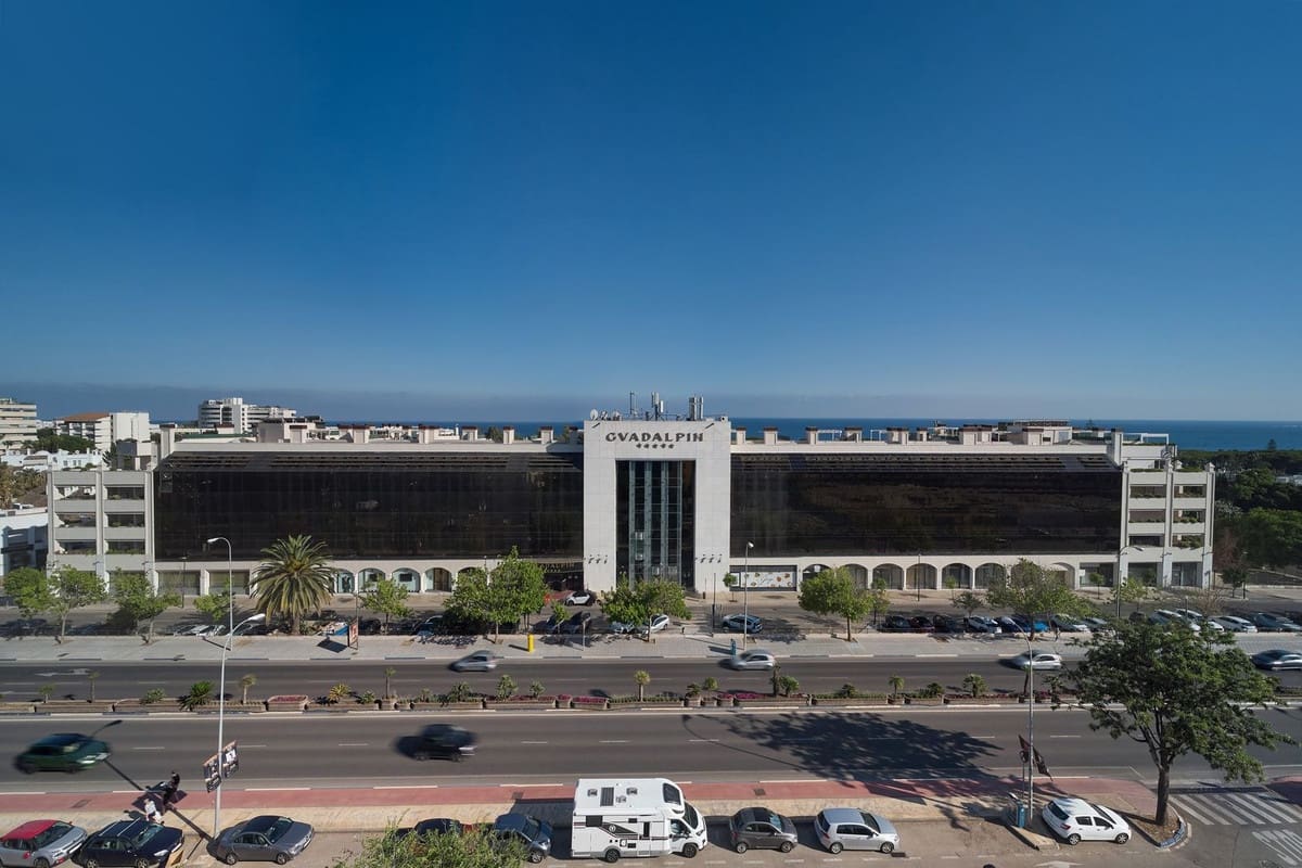 1 bedroom Apartment for sale in Golden Mile with pool - € 479,000 (Ref: 9479729)