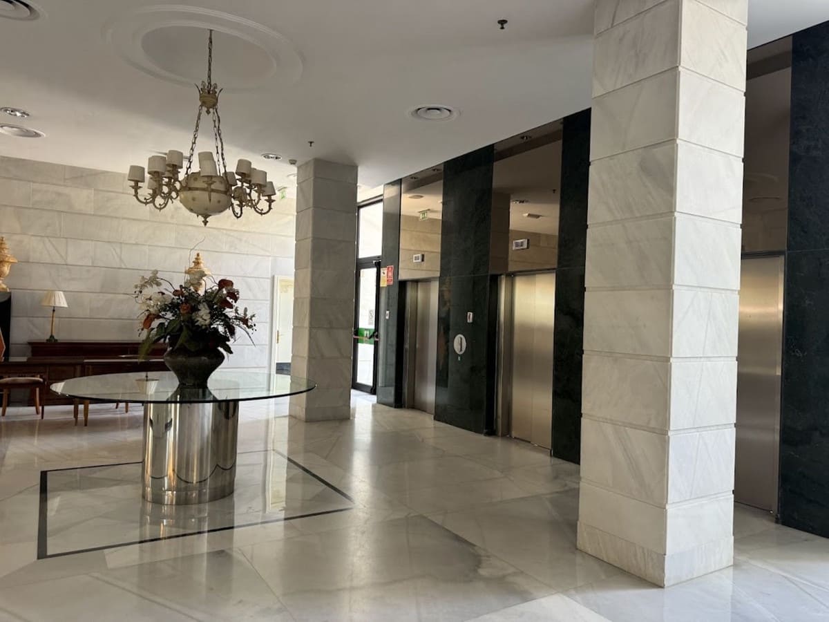 1 bedroom Apartment for sale in Golden Mile with pool - € 479,000 (Ref: 9479729)