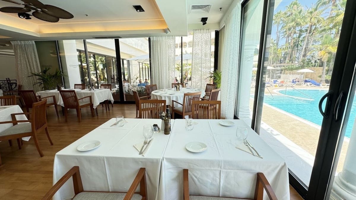 1 bedroom Apartment for sale in Golden Mile with pool - € 479,000 (Ref: 9479729)