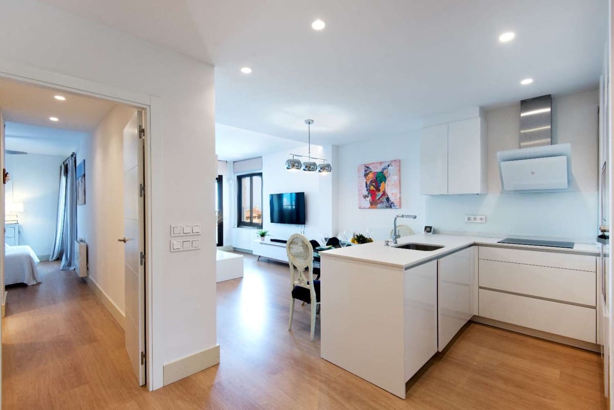 Apartamento de 3 habitaciones en Benalmádena en venta con garaje - 479.000 € (Ref: 9479730)