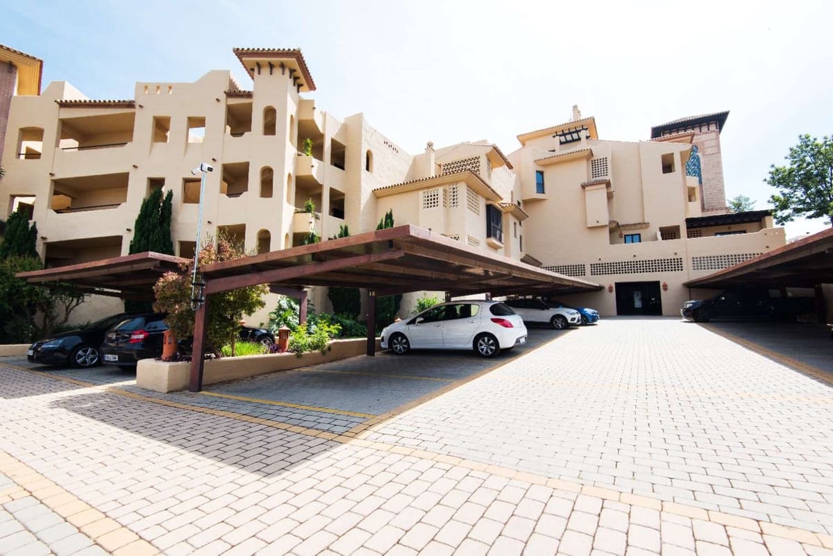 Apartamento de 3 habitaciones en Benalmádena en venta con garaje - 479.000 € (Ref: 9479730)