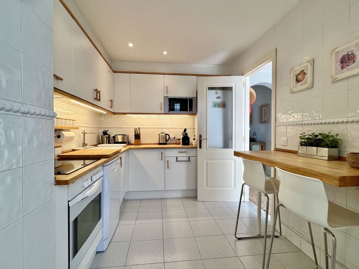 3 bedroom Apartment for sale in Guadalmina with pool - € 479,000 (Ref: 9479731)