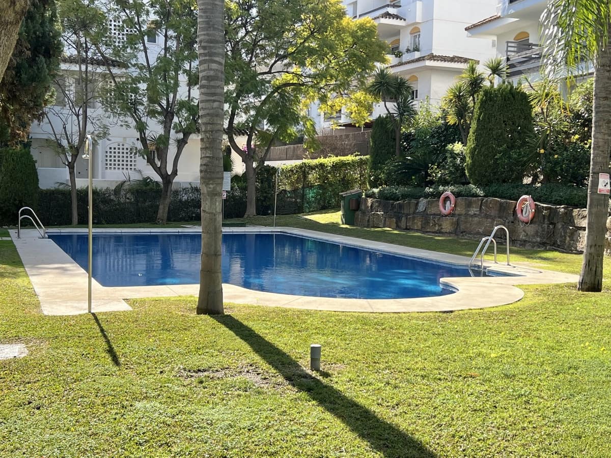 3 bedroom Apartment for sale in Guadalmina with pool - € 479,000 (Ref: 9479731)