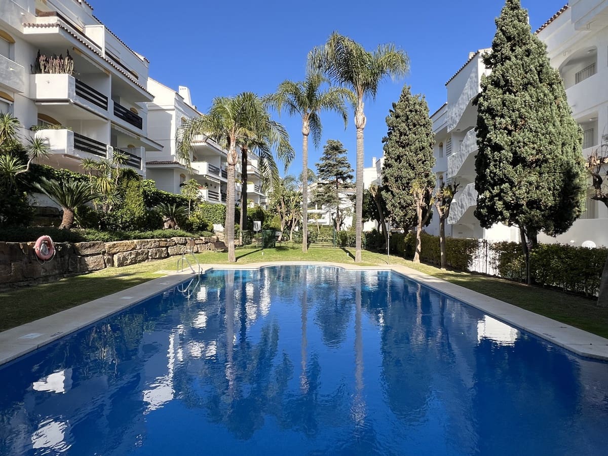 3 bedroom Apartment for sale in Guadalmina with pool - € 479,000 (Ref: 9479731)