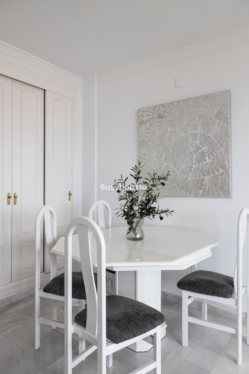 2 bedroom Penthouse for sale in Fuengirola with pool - € 479,000 (Ref: 9479732)