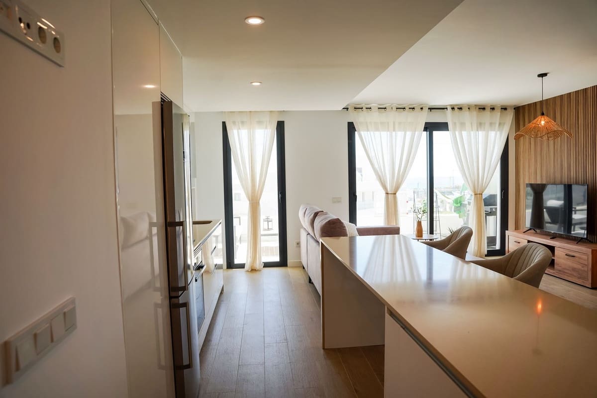 3 bedroom Apartment for sale in Estepona with pool - € 480,000 (Ref: 9479736)