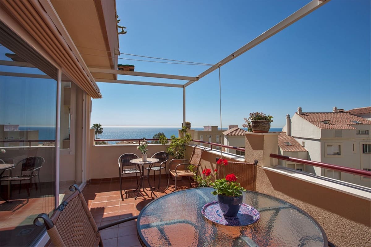 3 bedroom Apartment for sale in Benalmadena Costa with pool garage - € 480,000 (Ref: 9479737)
