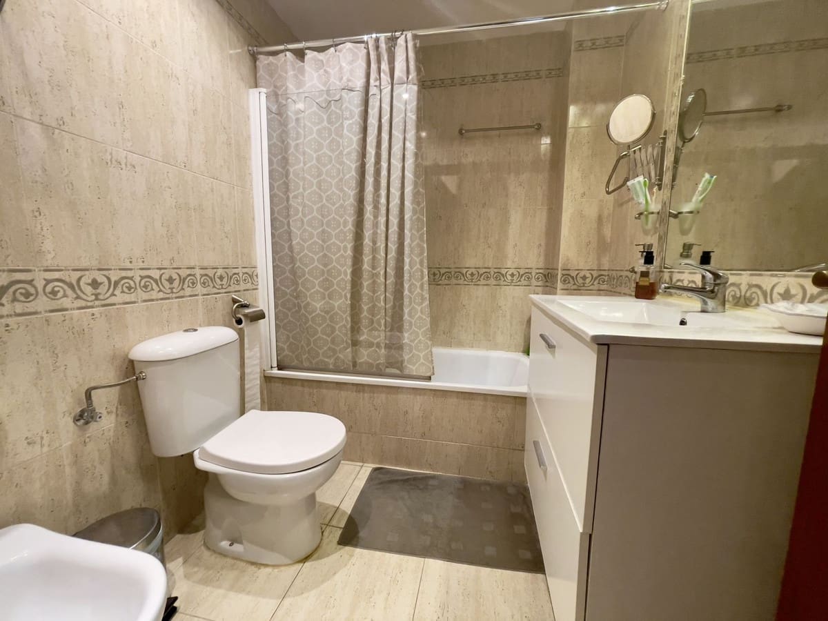 3 bedroom Apartment for sale in Benalmadena Costa with pool garage - € 480,000 (Ref: 9479737)