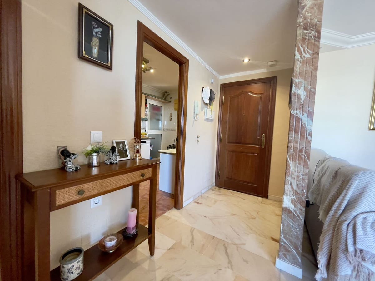 3 bedroom Apartment for sale in Benalmadena Costa with pool garage - € 480,000 (Ref: 9479737)