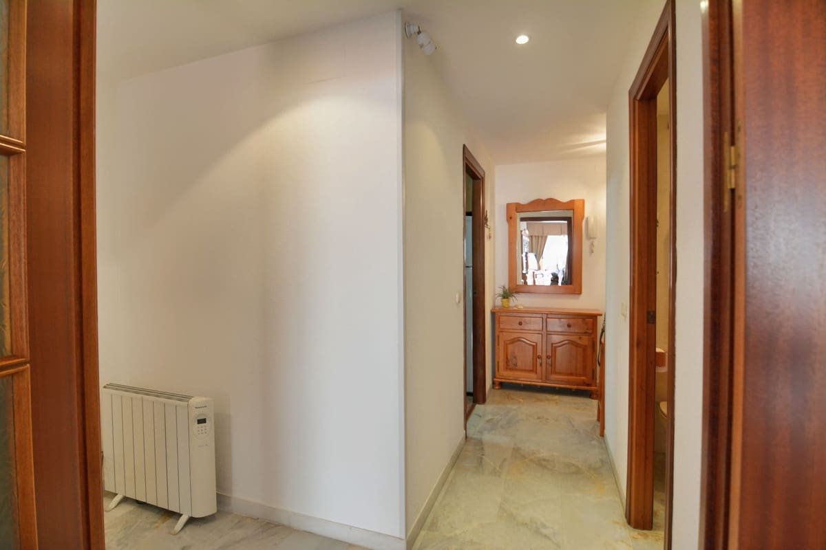 3 bedroom Apartment for sale in Fuengirola with pool garage - € 480,000 (Ref: 9479738)