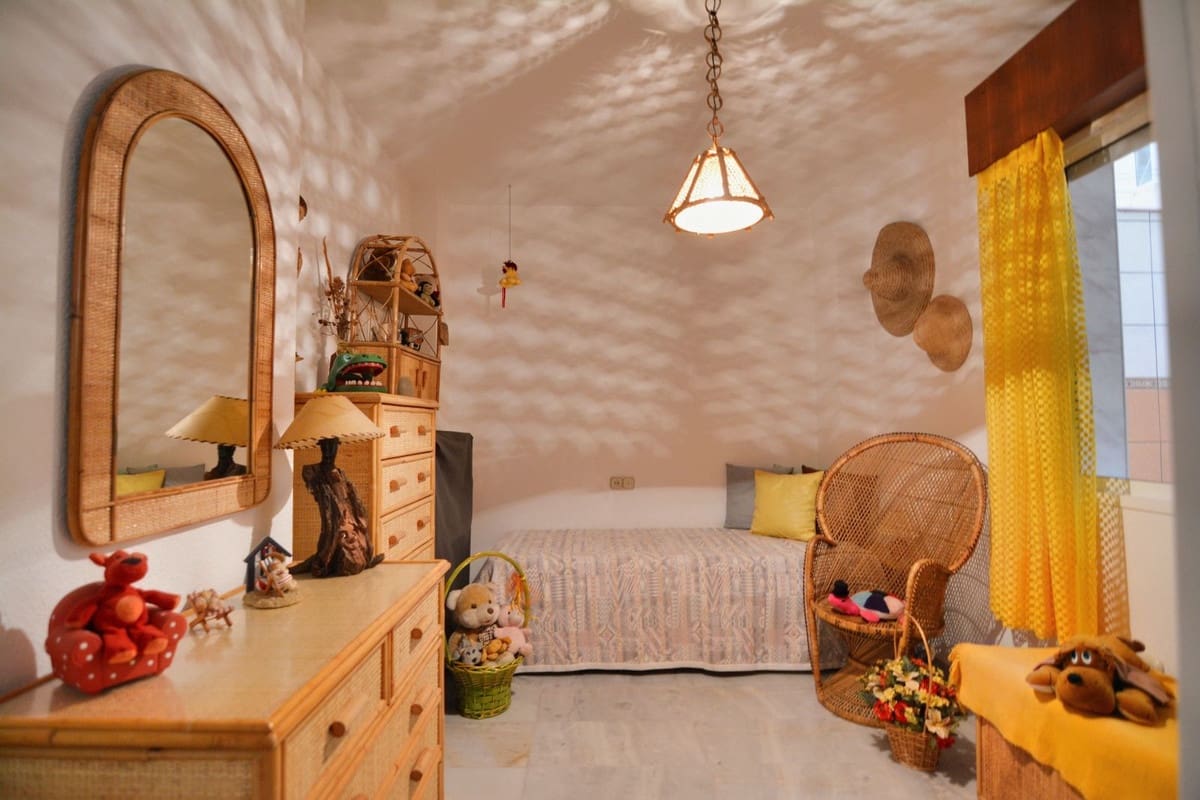 3 bedroom Apartment for sale in Fuengirola with pool garage - € 480,000 (Ref: 9479738)