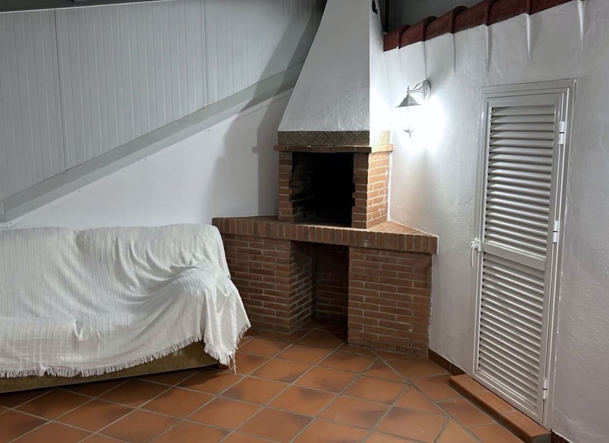 Chalet de 5 habitaciones en Casares en venta - 480.000 € (Ref: 9479740)