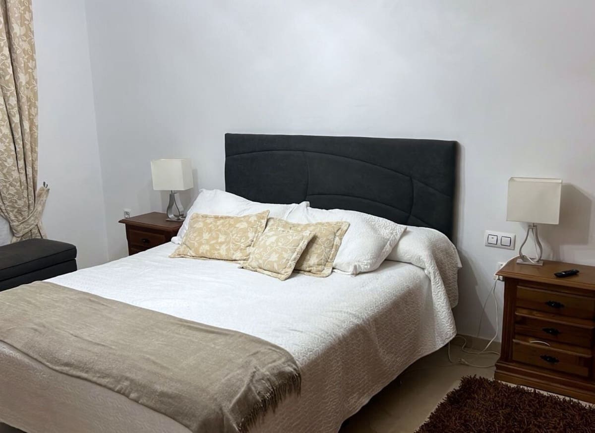 Chalet de 5 habitaciones en Casares en venta - 480.000 € (Ref: 9479740)