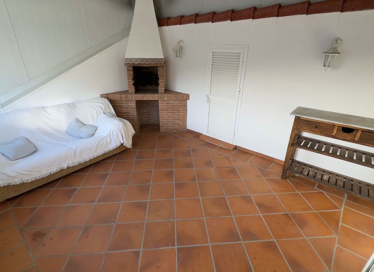 Chalet de 5 habitaciones en Casares en venta - 480.000 € (Ref: 9479740)