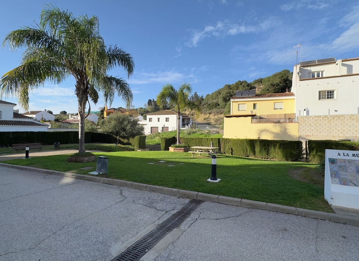 Chalet de 5 habitaciones en Casares en venta - 480.000 € (Ref: 9479740)